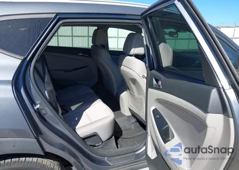 2018 Hyundai Tucson Sel z USA, uszkodzony, nr VIN KM8J33A43JU615193